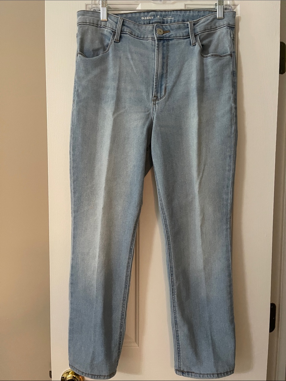 Old Navy Light Wash Women's Straight Leg Jeans